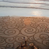 Andres Amador - Raked sand artworks